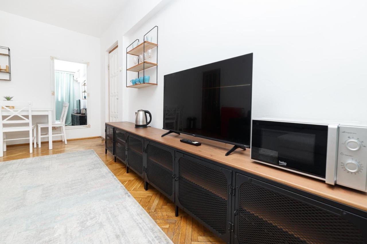 Color Ap Calea Victoriei 12C Apartment Букурещ Екстериор снимка