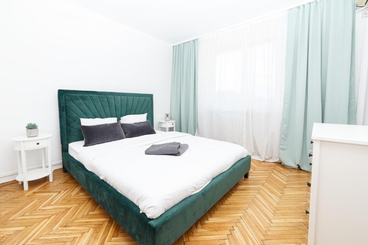 Color Ap Calea Victoriei 12C Apartment Букурещ Екстериор снимка