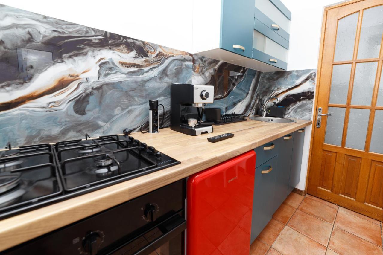 Color Ap Calea Victoriei 12C Apartment Букурещ Екстериор снимка